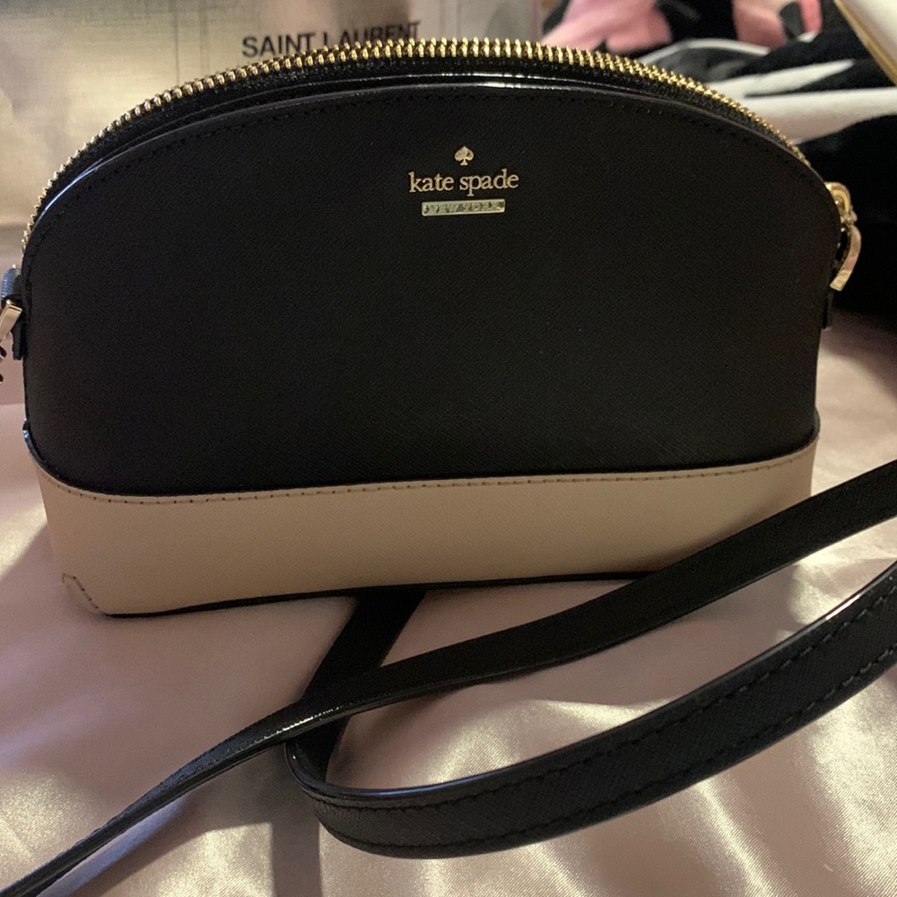 Cute crossbody Kate spade bag